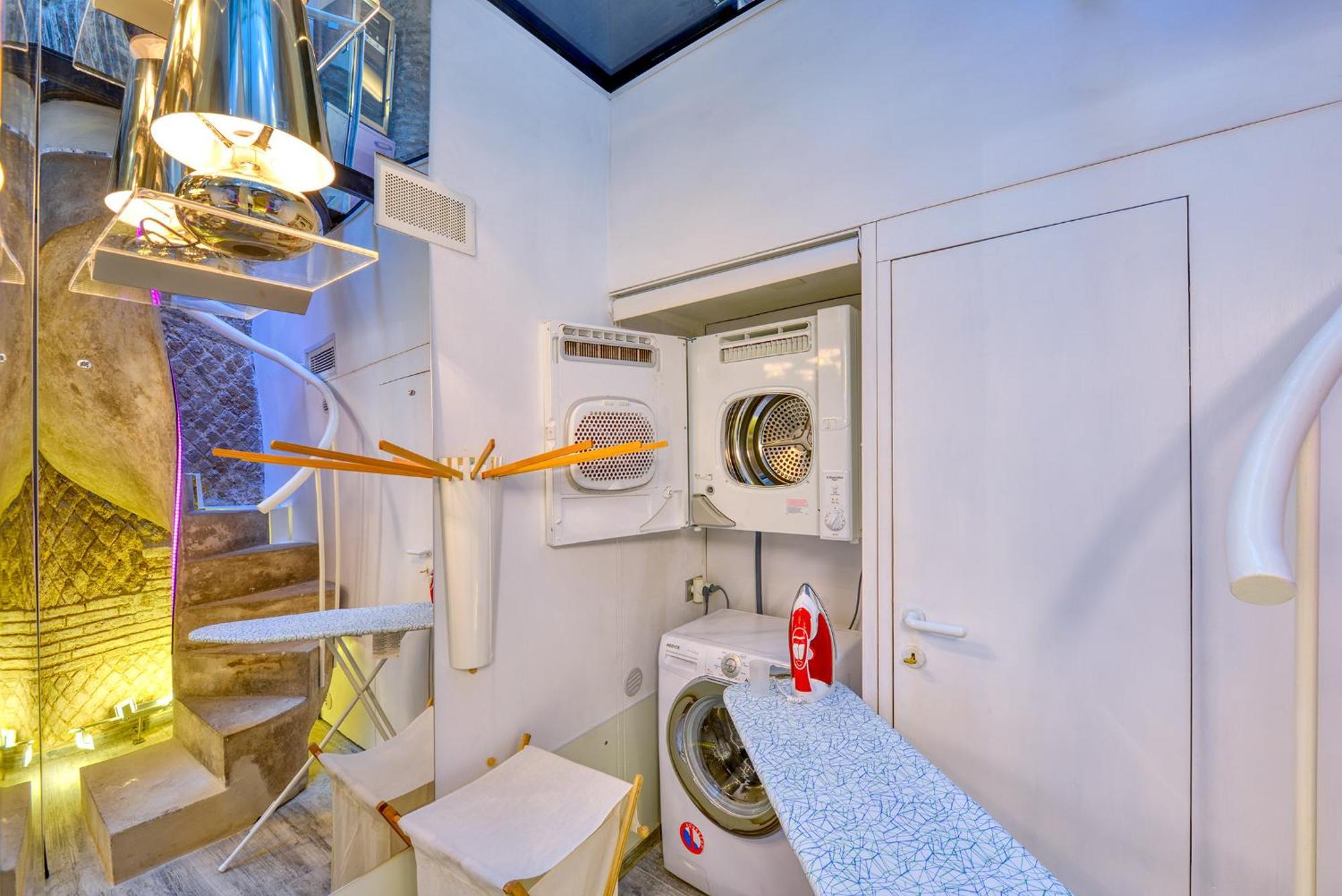 The Trendiest House Just Few Steps From The Colosseum Appartamento